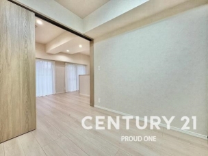 洋室約4.5帖のお部屋になります☆ 洋室